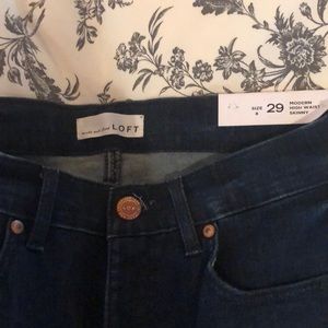 Loft dark indigo straight leg jeans size 8